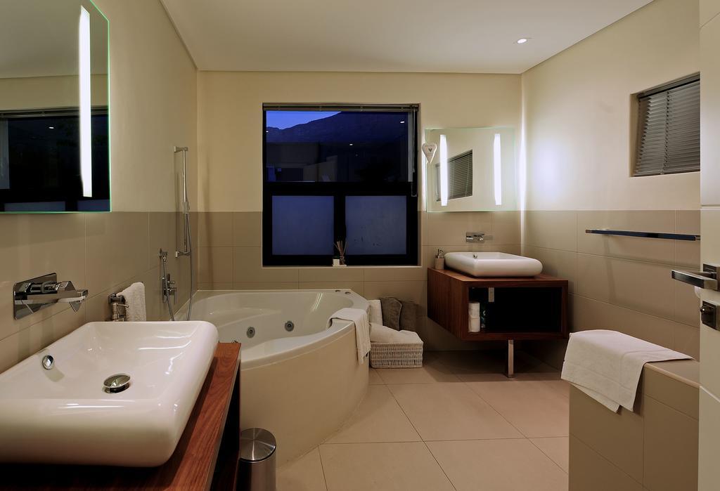 129 On Kloof Nek Apartment *